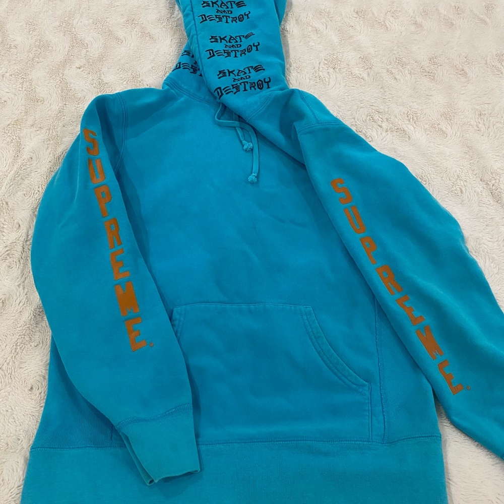 Men’s Supreme Skate and Destroy Hoodie Size Small